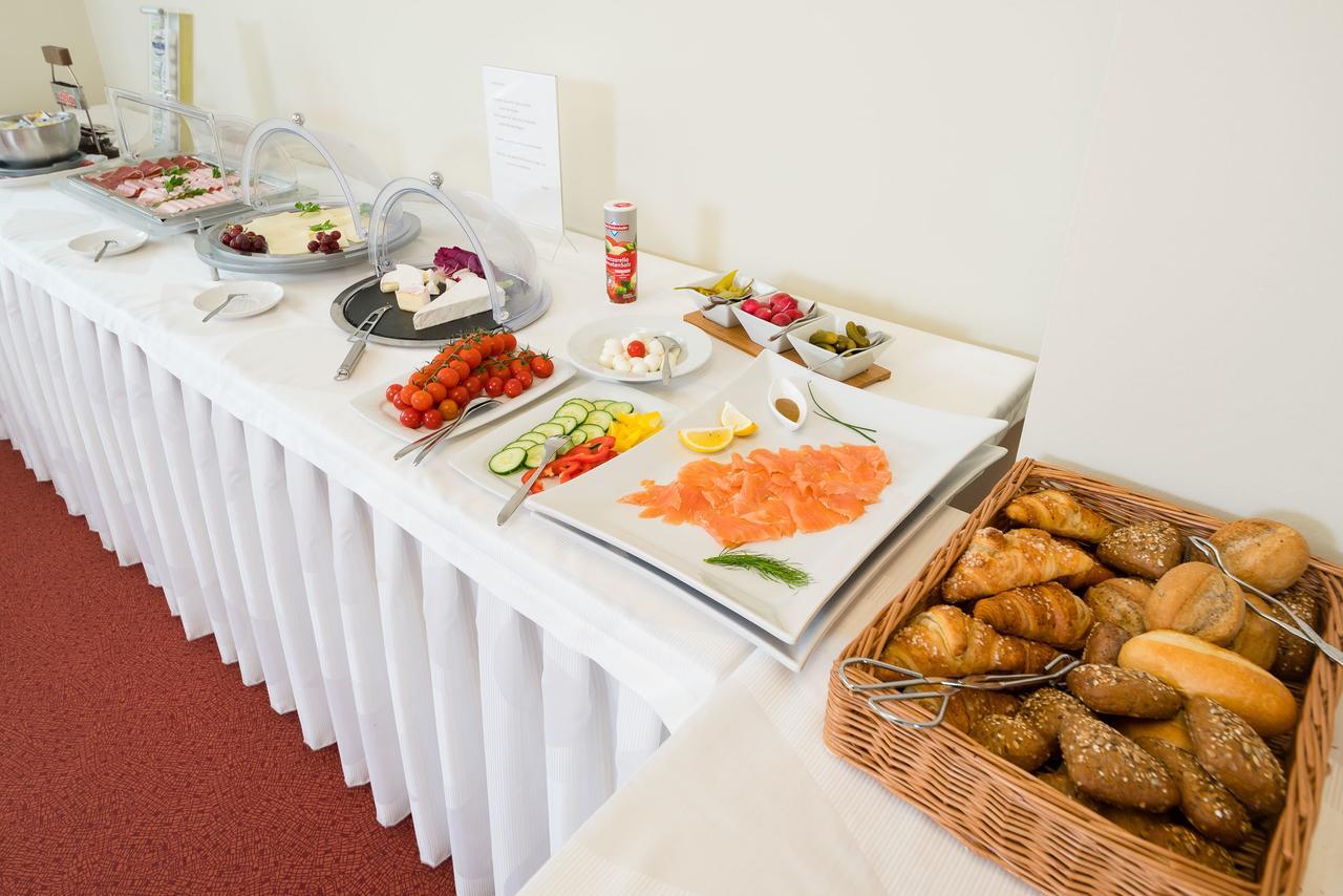 Hotel Restaurant Vater Rhein เวิร์ทอัมไรน์ ภายนอก รูปภาพ