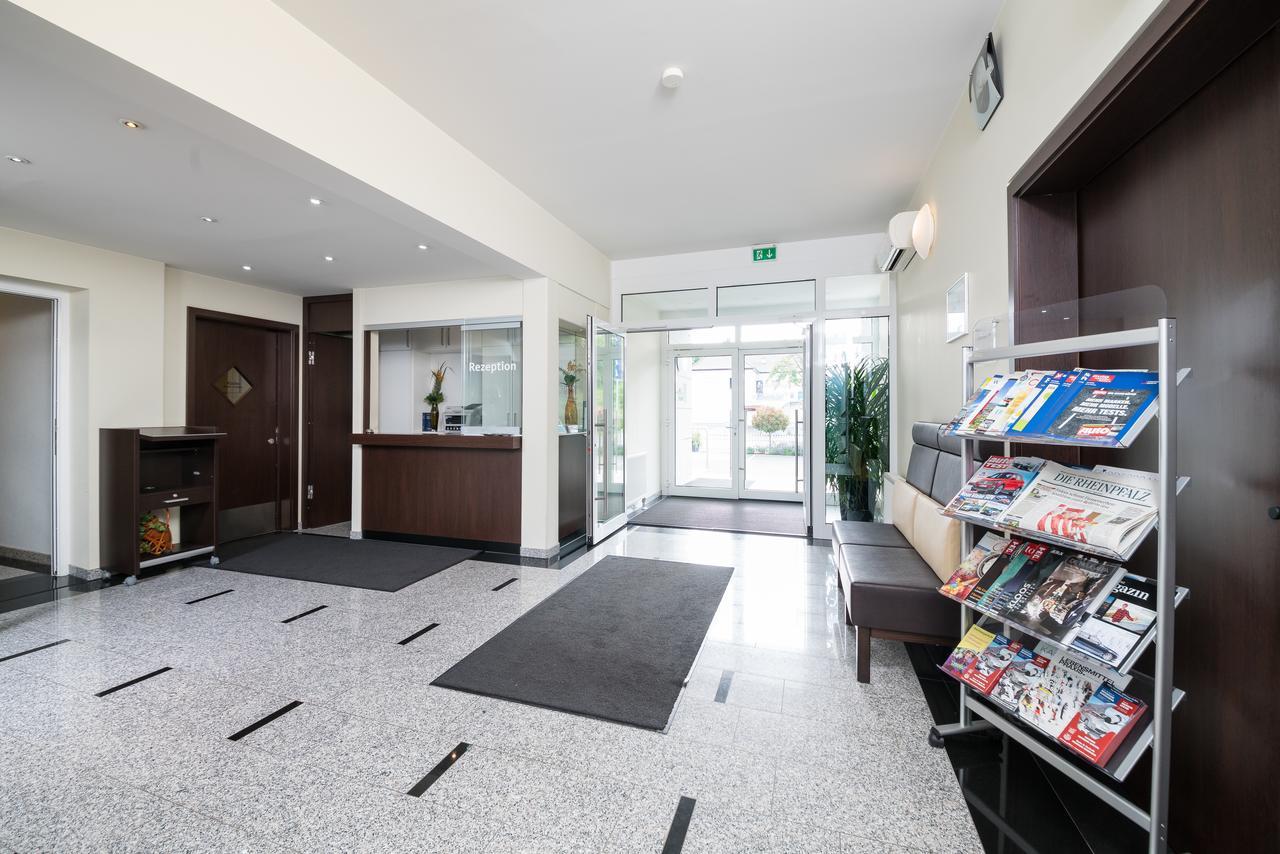 Hotel Restaurant Vater Rhein เวิร์ทอัมไรน์ ภายนอก รูปภาพ