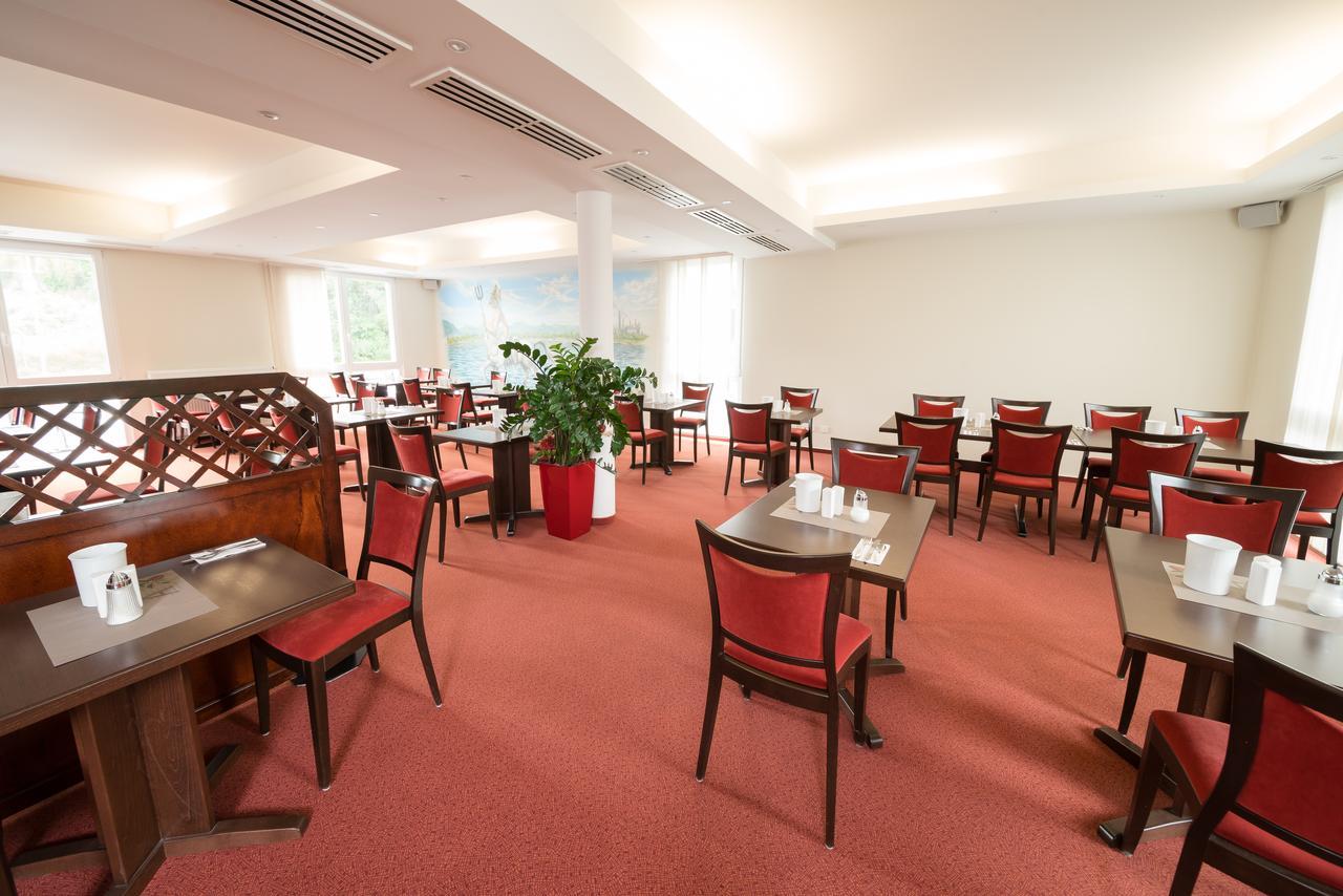 Hotel Restaurant Vater Rhein เวิร์ทอัมไรน์ ภายนอก รูปภาพ