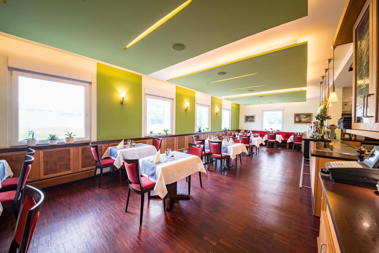 Hotel Restaurant Vater Rhein เวิร์ทอัมไรน์ ภายนอก รูปภาพ
